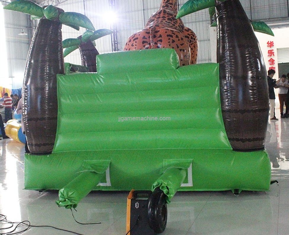 Giraffe Inflatable Jumping Bouncer Castle