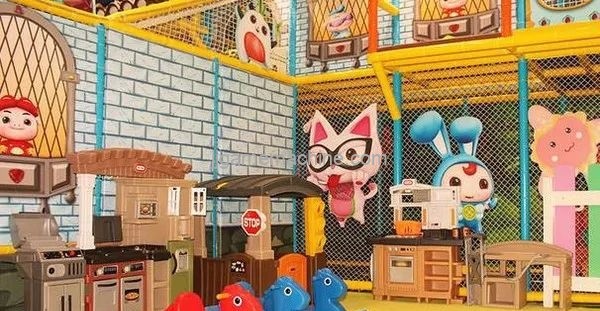 How to operate an indoor children's playground?