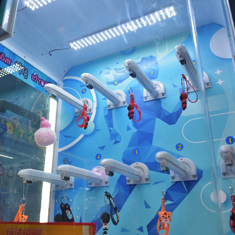 tsundere small step sport claw crane machine