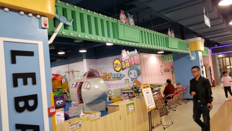 Manufacturer of children's indoor slide machines in Shangluo Naughty Castle